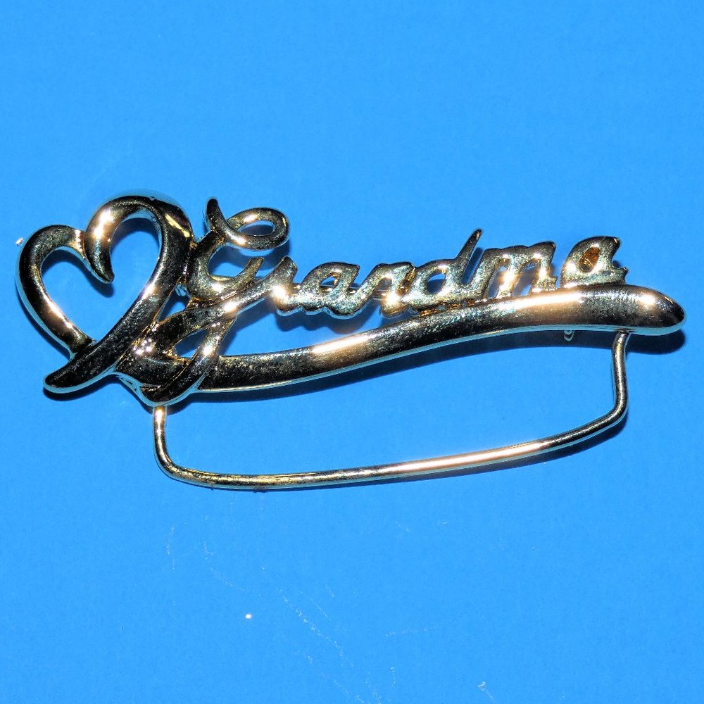 Vintage Signed KIS Grandma Charm Holder Brooch Pin K.I.S. Heart Gold Tone